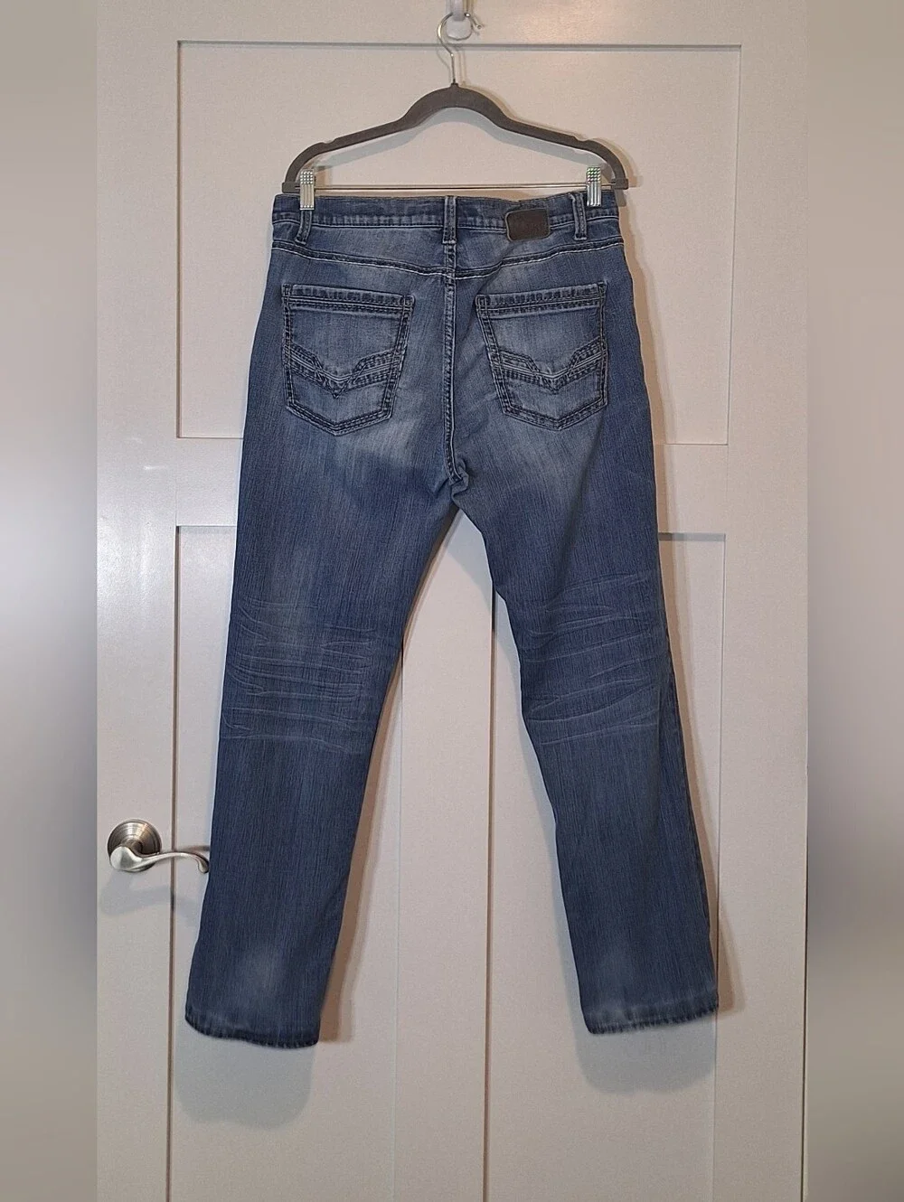 BKE Derek Straight Midrise Blue Jeans Whiskering Fading 34x29.5